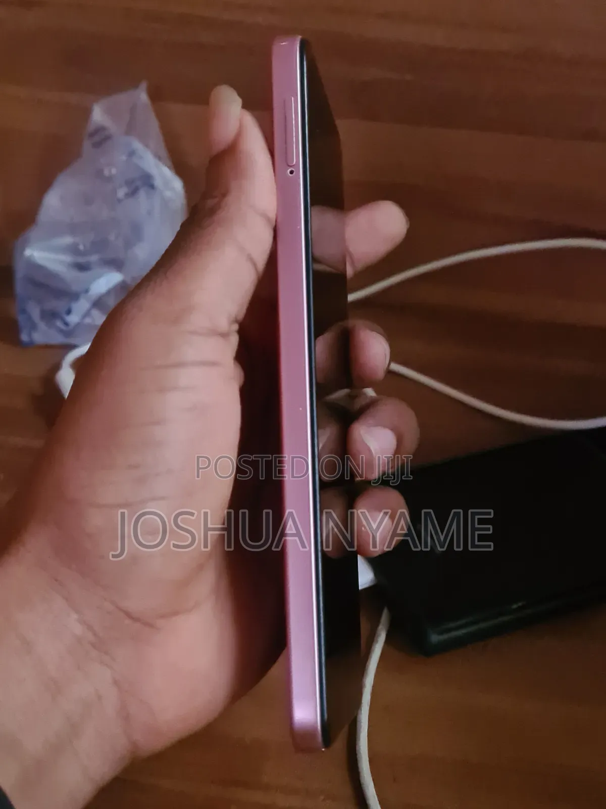 Infinix Hot 60i 128 GB Pink