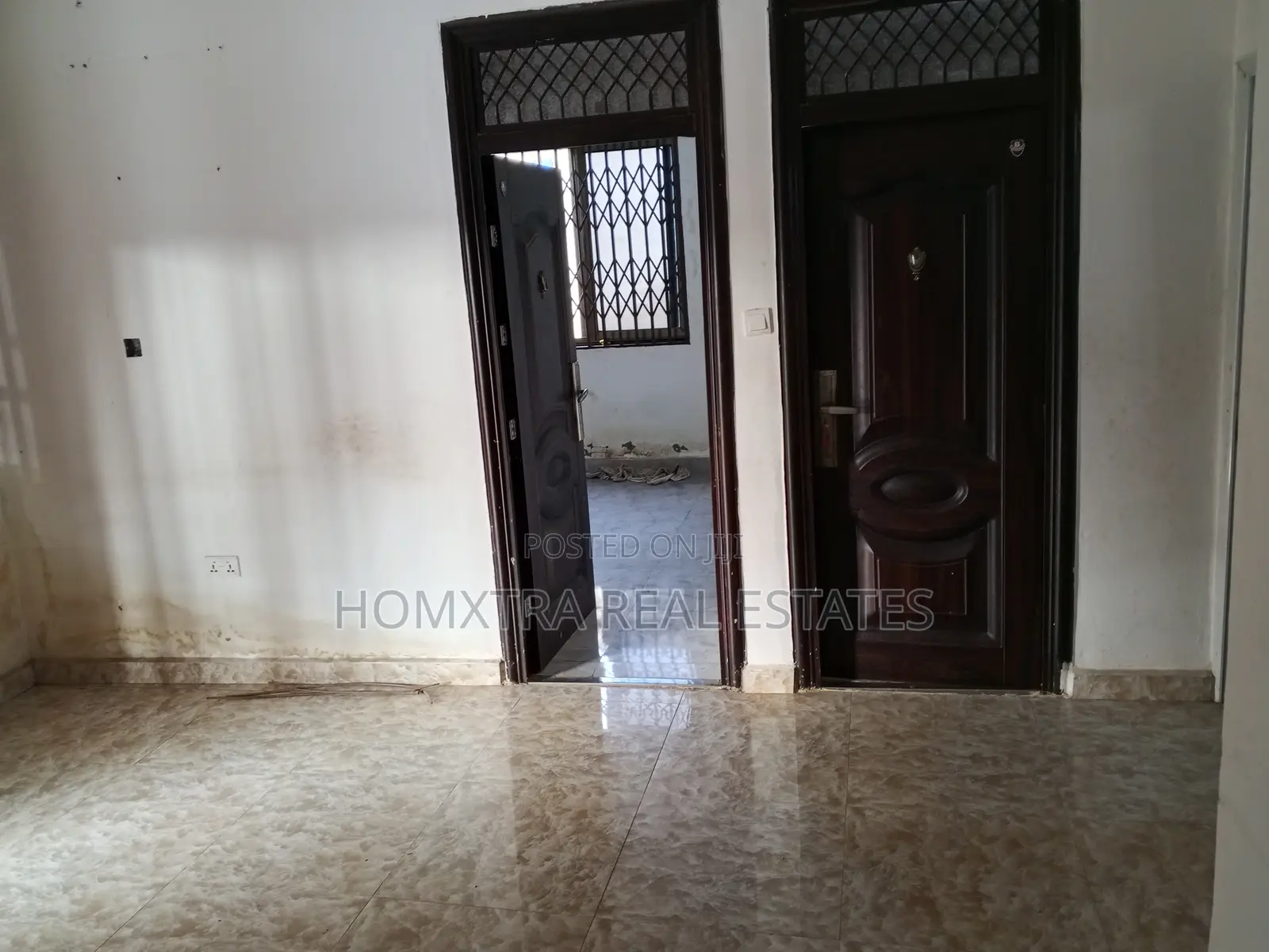 2bdrm Apartment in Homxtra Real Estates, Last Stop for rent