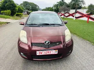 Toyota Vitz 2010 Burgundy