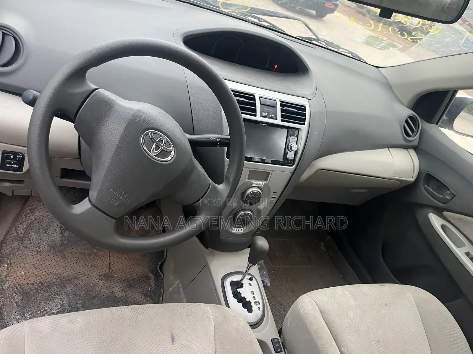 Toyota Belta 2010 Blue