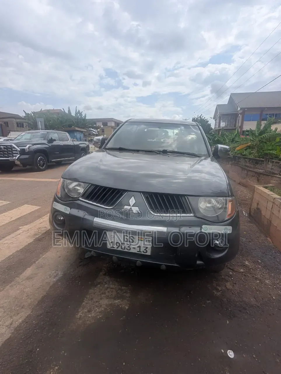 Mitsubishi L200 2010 Gray