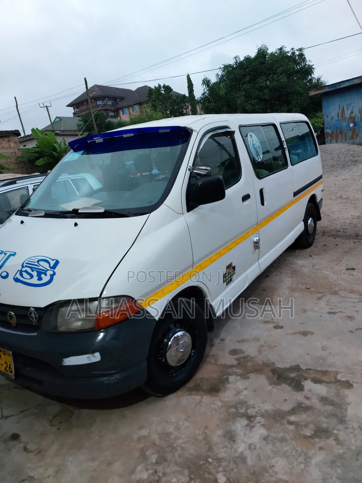 Toyota HiAce 2007 White