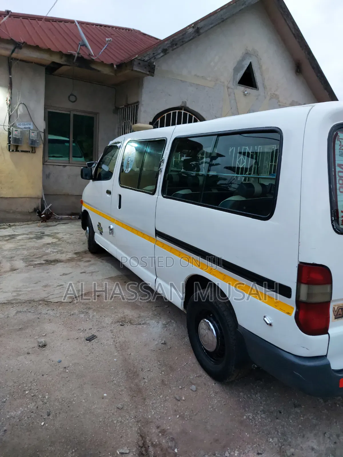 Toyota HiAce 2007 White
