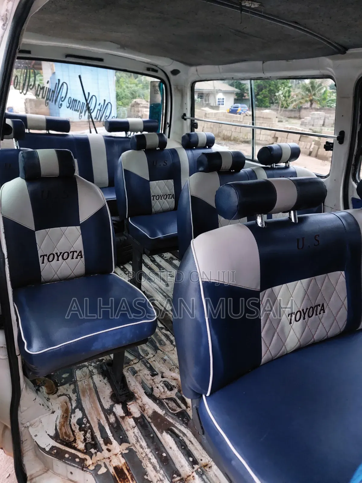 Toyota HiAce 2007 White