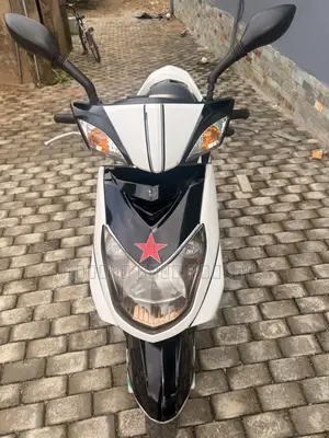 Yamaha 2023 White