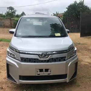 Toyota TownAce 2017 Silver