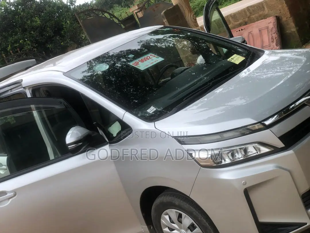 Toyota TownAce 2017 Silver