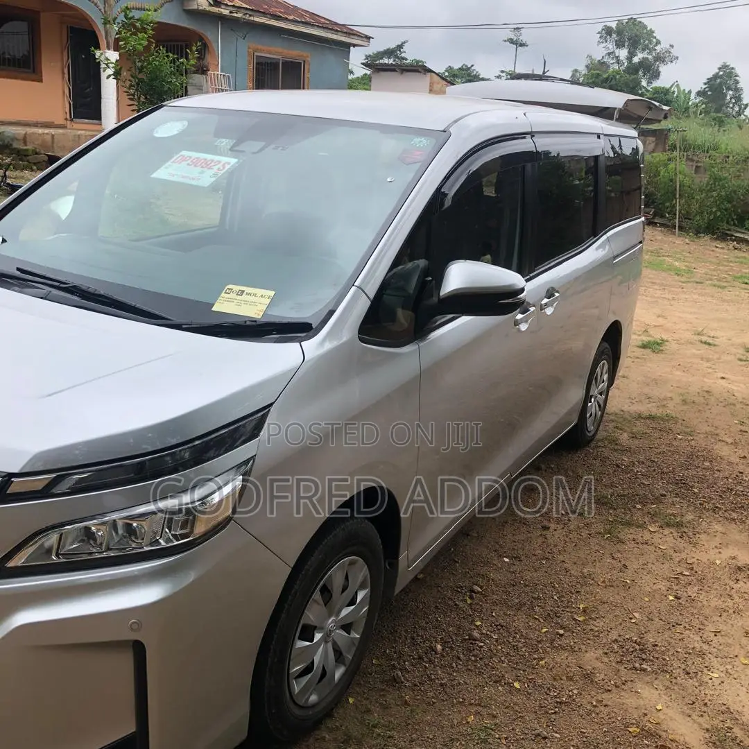 Toyota TownAce 2017 Silver
