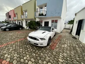 Ford Mustang GT Premium 2013 White