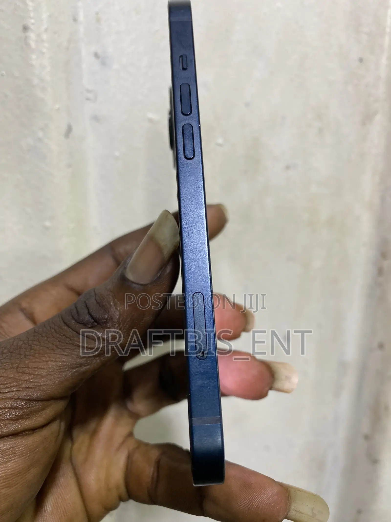 New Apple iPhone 13 128 GB Blue