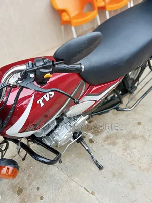 TVS HLX 125 2018 Red