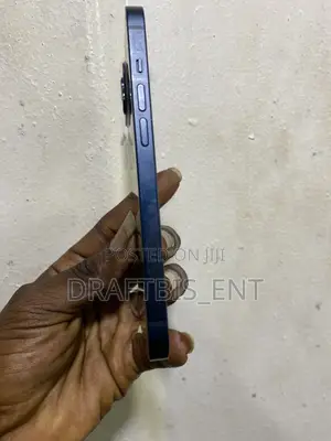 New Apple iPhone 13 128 GB Blue