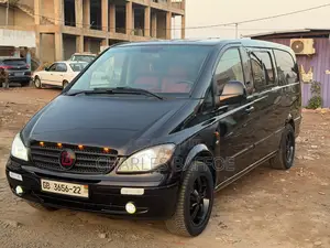 Mercedes-Benz Vito 2009 Brown