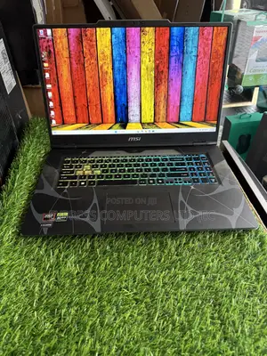 Laptop MSI Cyborg 15 32GB AMD Ryzen 7 SSD 512GB