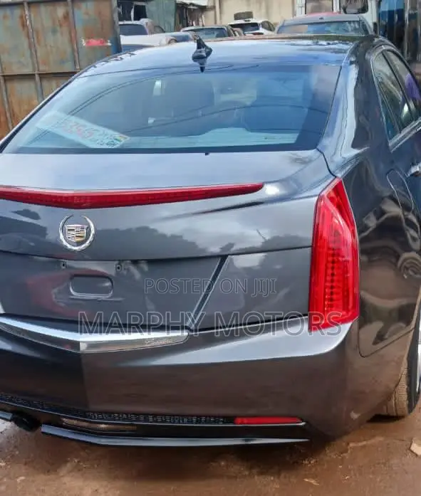 Cadillac XTS 2012 Black