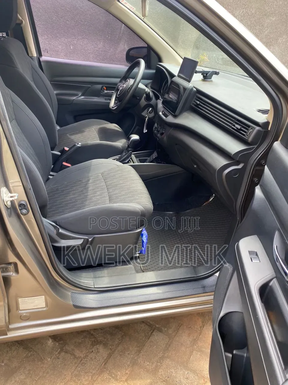 Toyota Rumion 1.5 FWD 2023 Gray