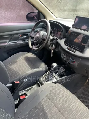 Toyota Rumion 1.5 FWD 2023 Gray