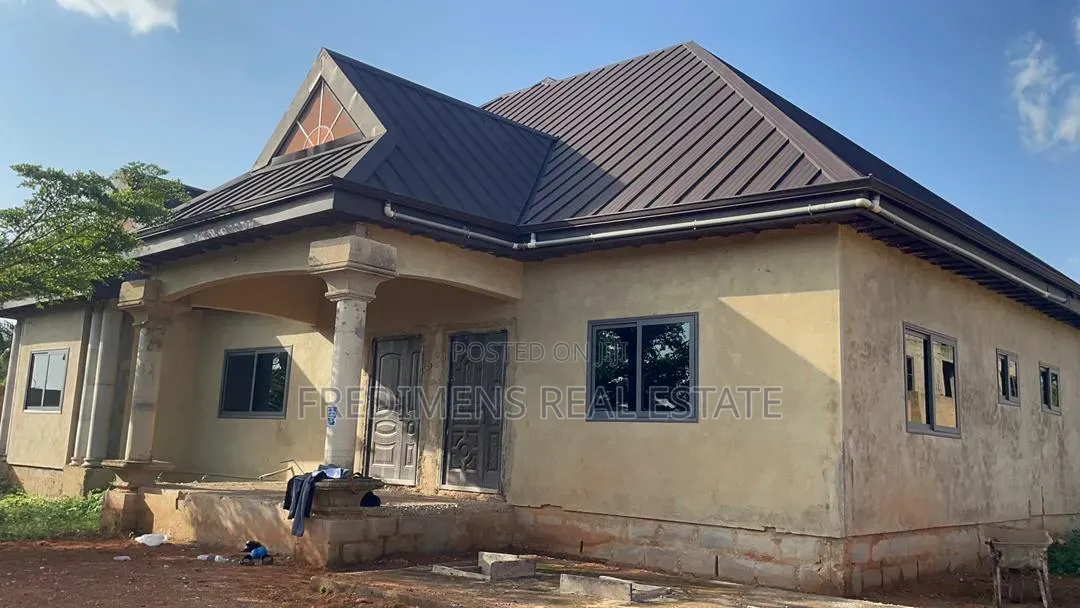 4bdrm House in Fredimens Real, Afigya-Kwabre for sale
