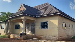 4bdrm House in Fredimens Real, Afigya-Kwabre for sale