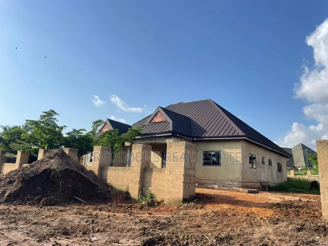 4bdrm House in Fredimens Real, Afigya-Kwabre for sale