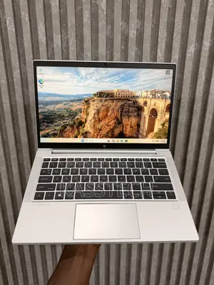 Laptop HP EliteBook 830 G7 8GB Intel Core i5 SSD 256GB