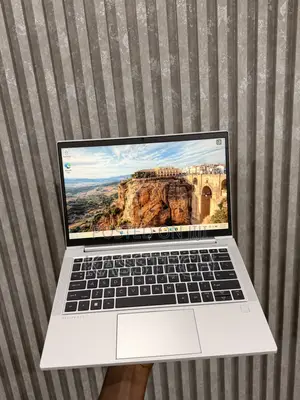 Laptop HP EliteBook 830 G7 8GB Intel Core i5 SSD 256GB