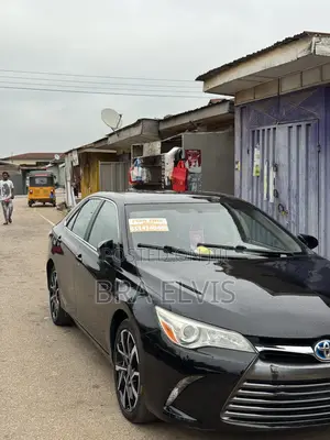 Toyota Camry 2016 Black