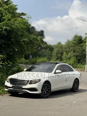 Mercedes-Benz E300 2017 White