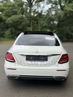 Mercedes-Benz E300 2017 White