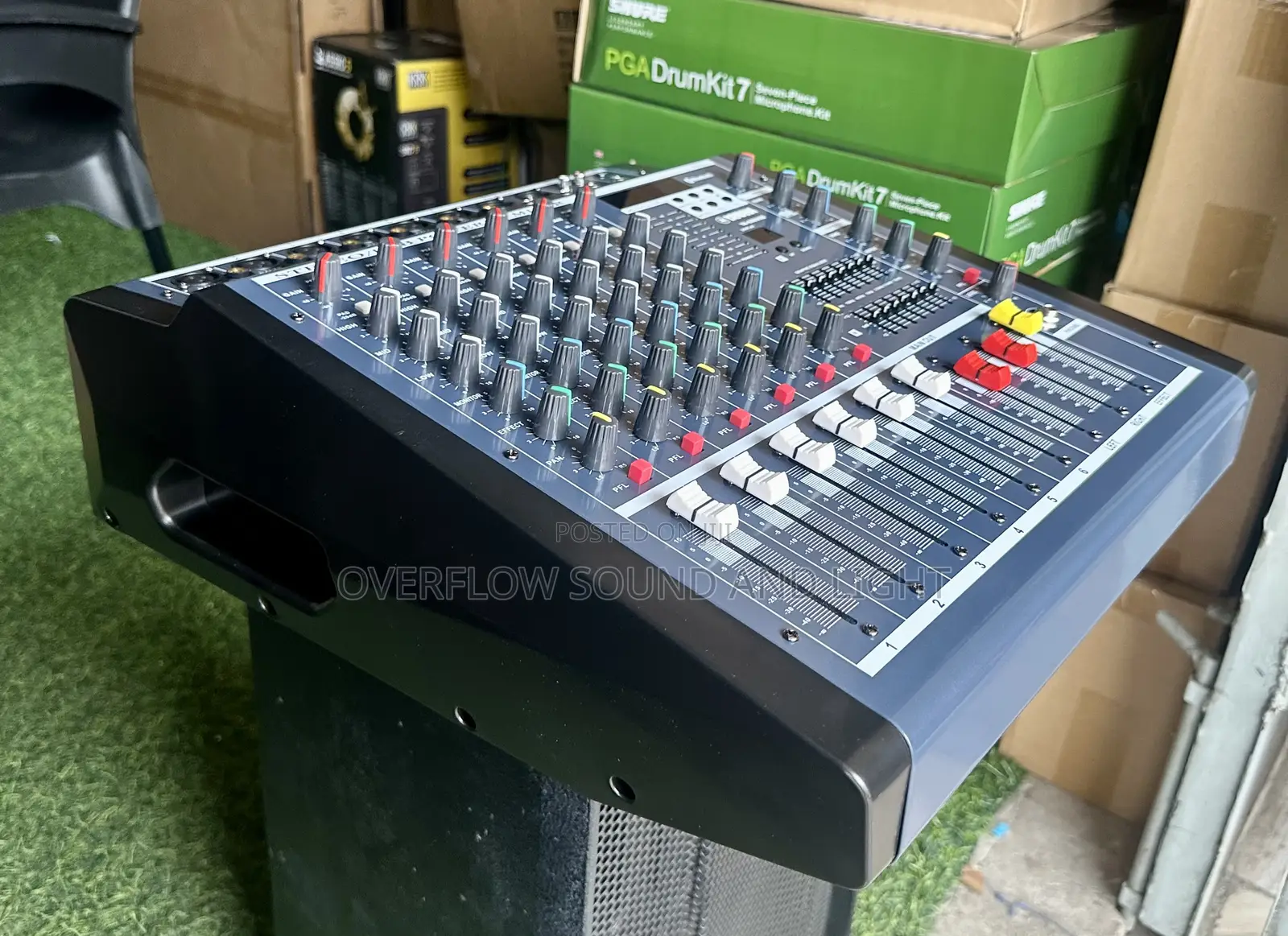 Yamaha Ya-602usb 6-Channel Stereo Powered Mixer.