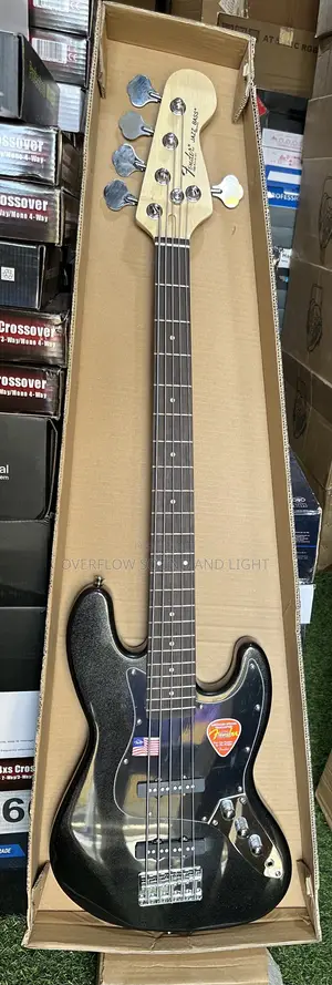 Fender 5 Strings Passive Jazz Bass Guitar ( 3 Knobs) Black