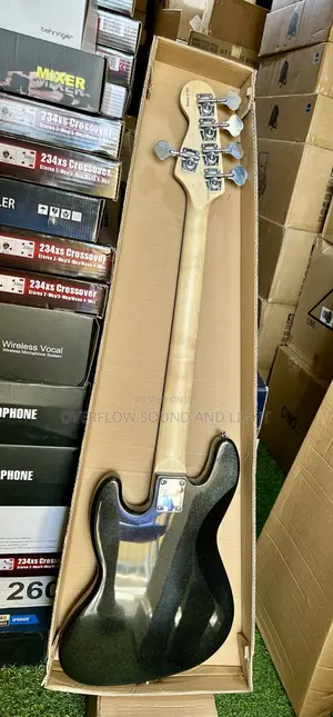 Fender 5 Strings Passive Jazz Bass Guitar ( 3 Knobs) Black