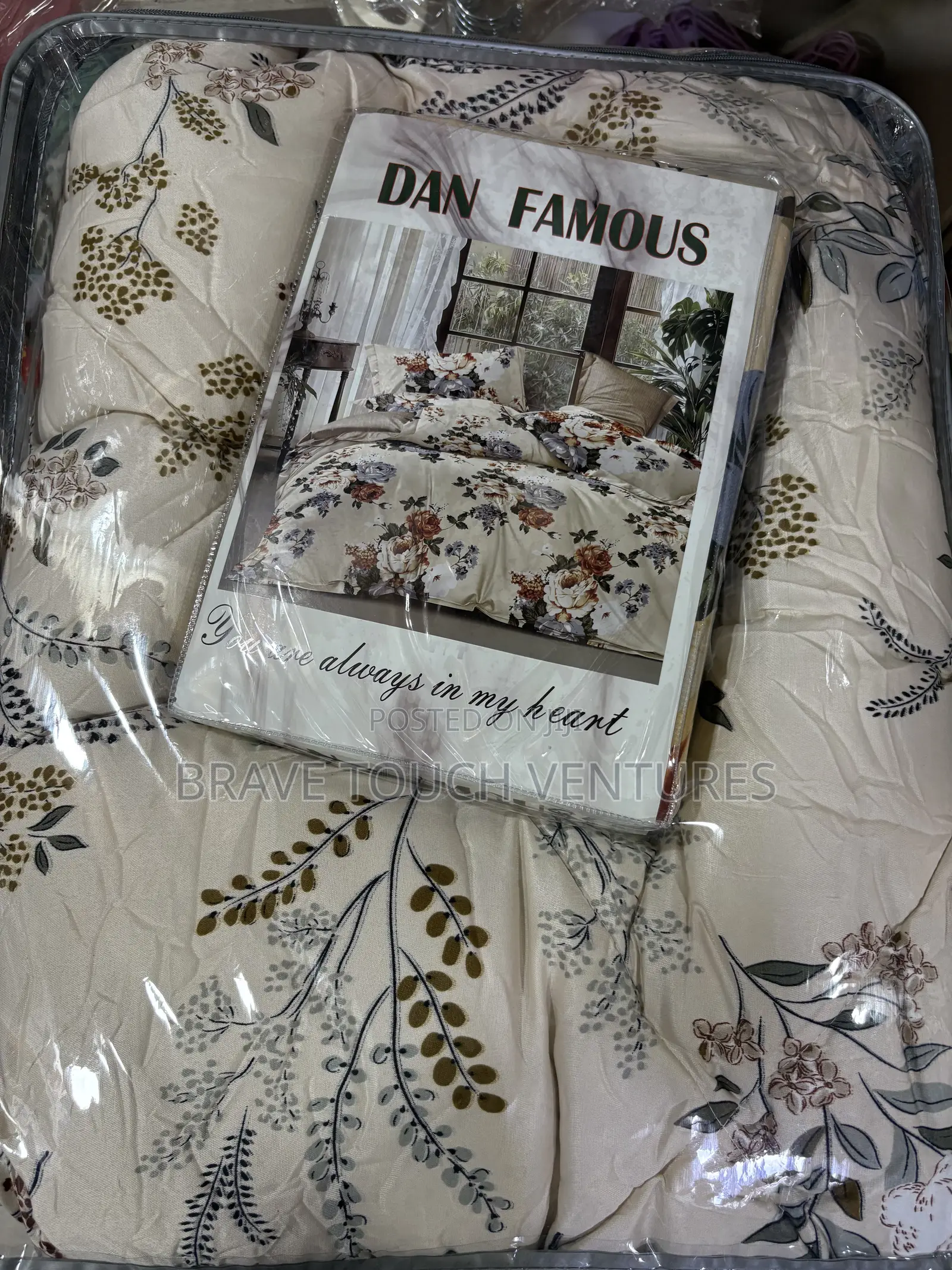 Double Bedsheet Pillow Case With Duvet Set