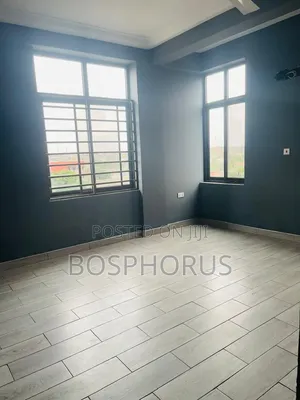 2bdrm Apartment in Lapaz Racecourse, Nyanmekye for rent