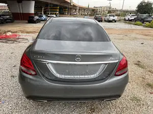 Mercedes-Benz C300 2018 Gray