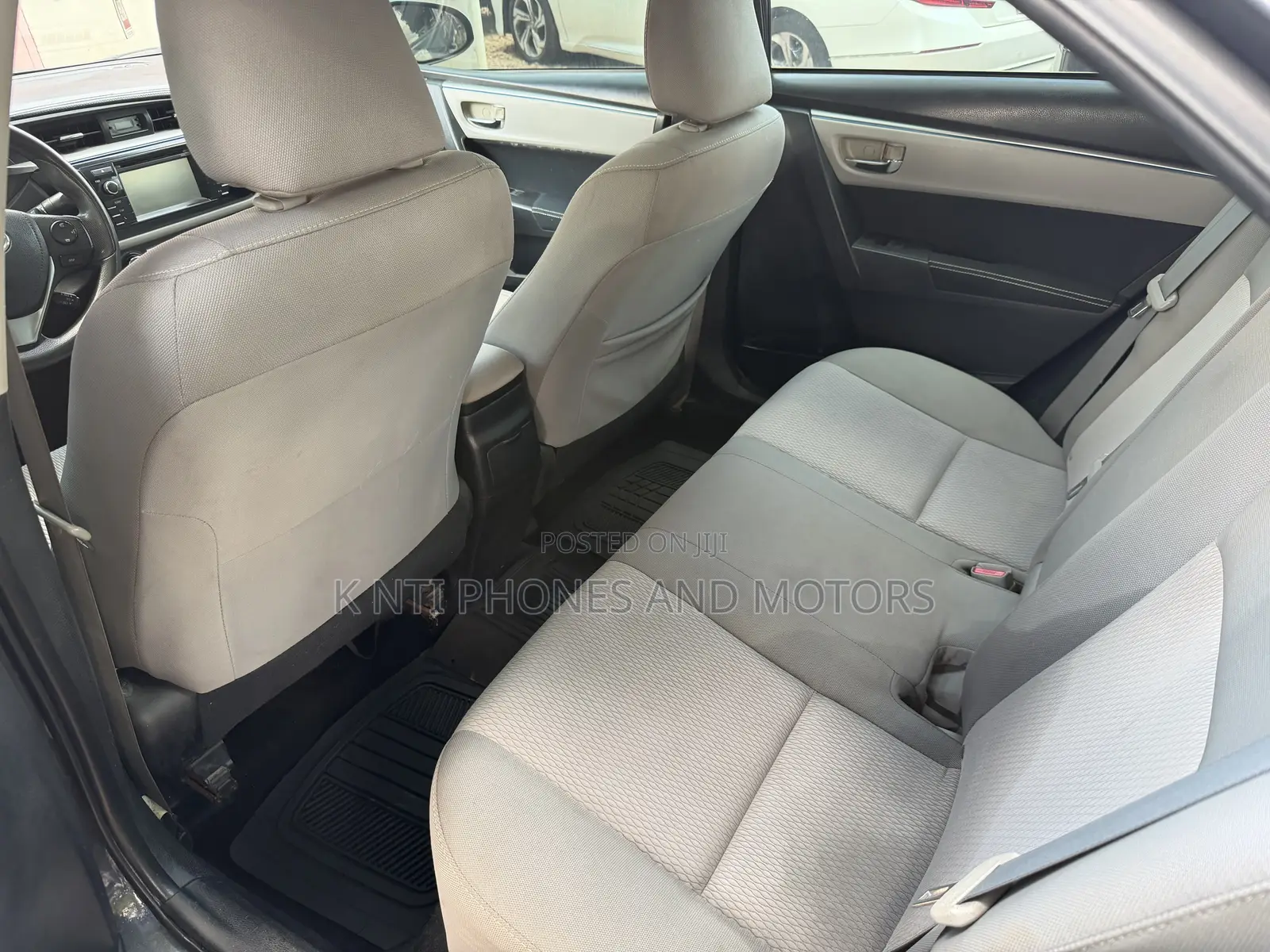 Toyota Corolla LE Eco 4dr Sedan (1.8L 4cyl CVT) 2016 Gray