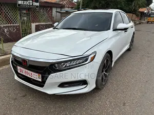 Honda Accord 2018 White