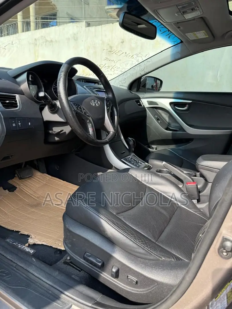 Hyundai Elantra 2016 Gray