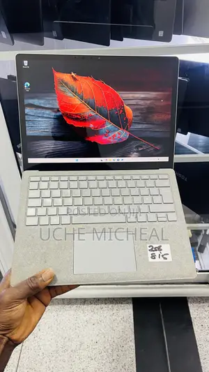 Laptop Microsoft Surface Laptop 2 8GB Intel Core i5 SSD 256GB