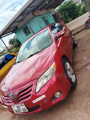 Toyota Camry 2010 Red