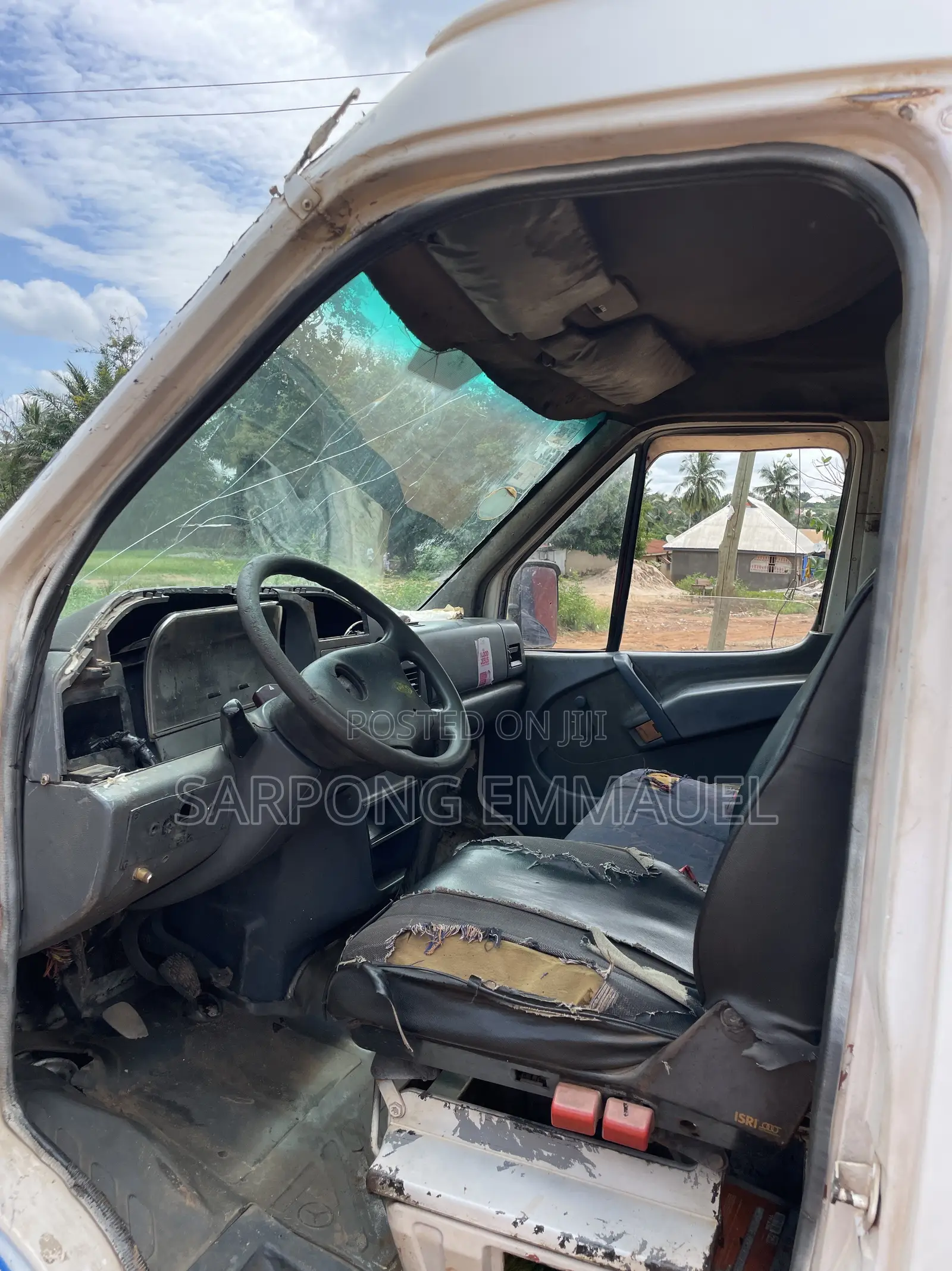Mercedes-Benz Sprinter 2000 White
