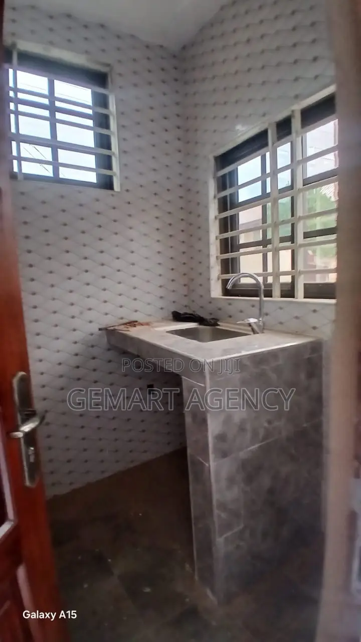 1bdrm Apartment in Taifa Arrow Junction for rent