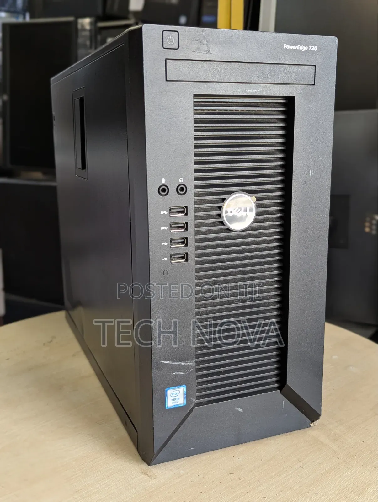 Desktop Computer Dell 16GB Intel Xeon SSD 256GB