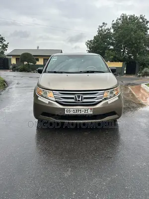 Honda Odyssey 2.4 Absolute 4WD 2012 Gold