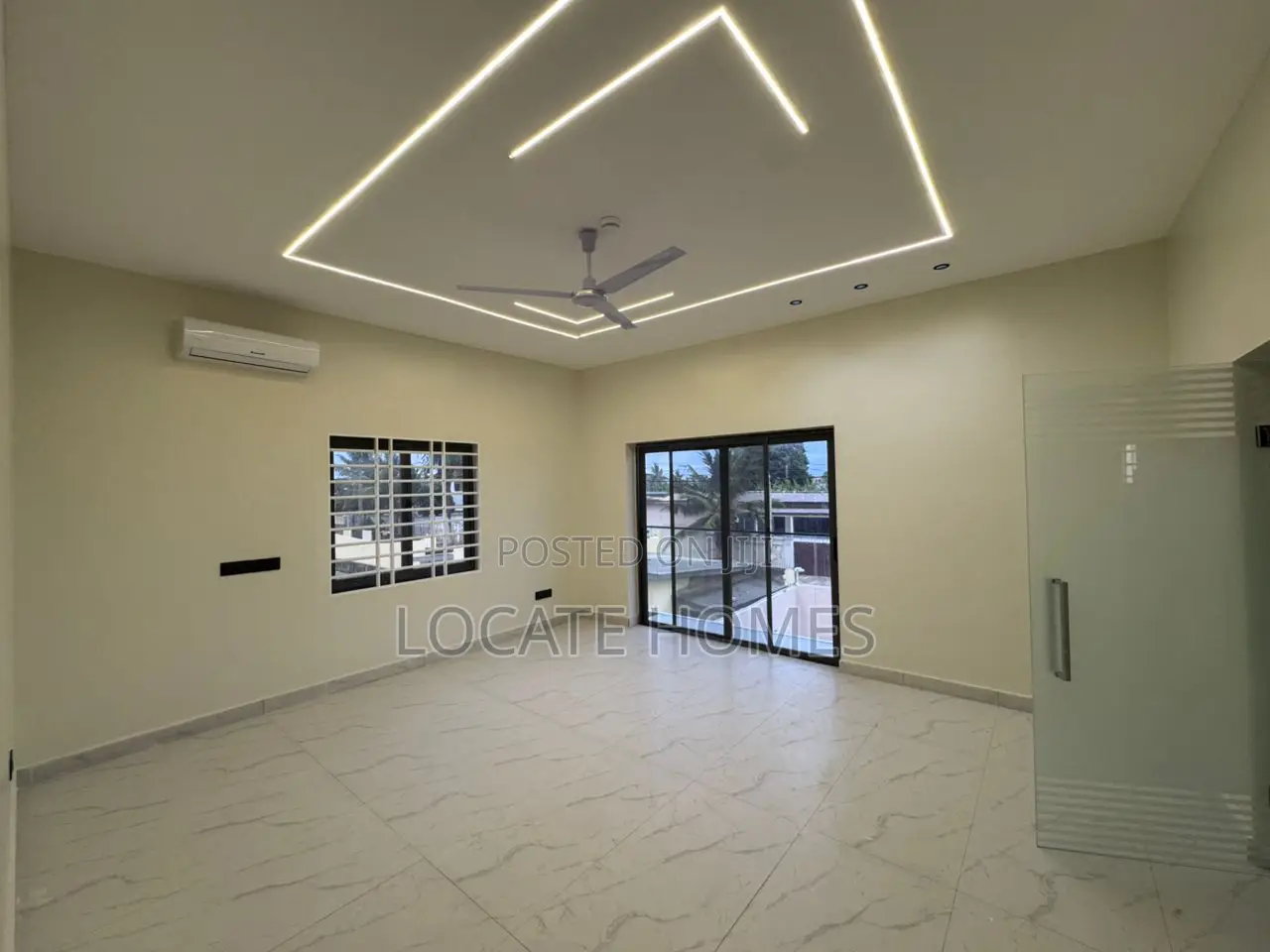 Furnished 4bdrm Apartment in Exhibition for sale