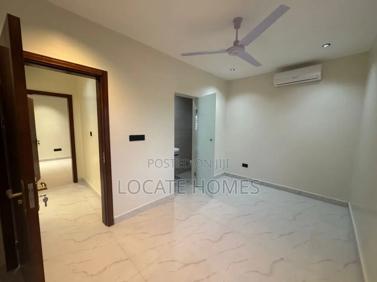 Furnished 4bdrm Apartment in Exhibition for sale
