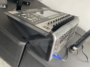 QSC Touchmix 30pro