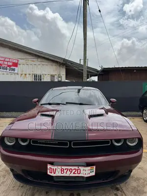 Dodge Challenger SXT RWD 2017 Maroon