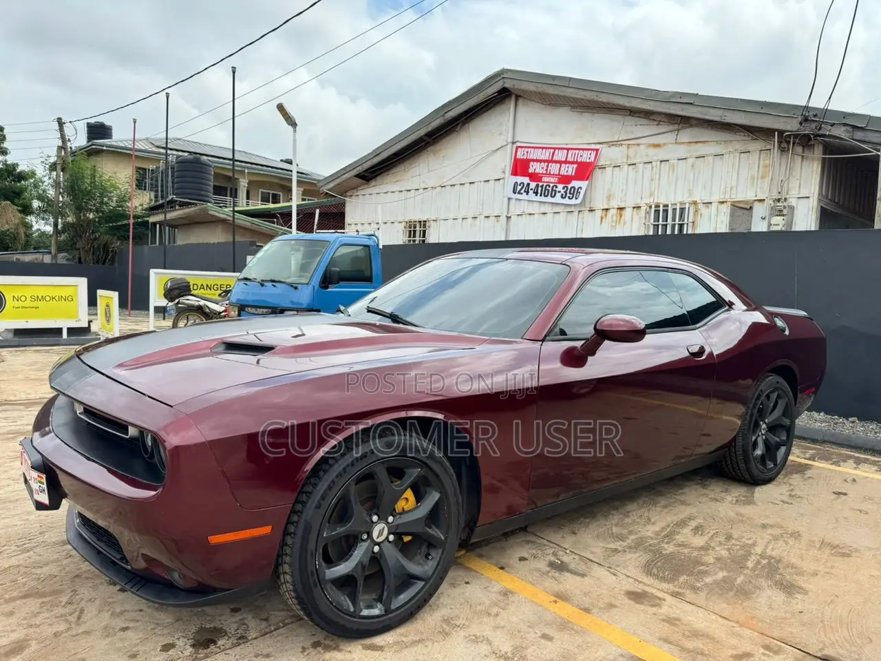 Dodge Challenger SXT RWD 2017 Maroon