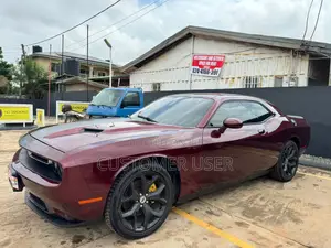 Dodge Challenger SXT RWD 2017 Maroon